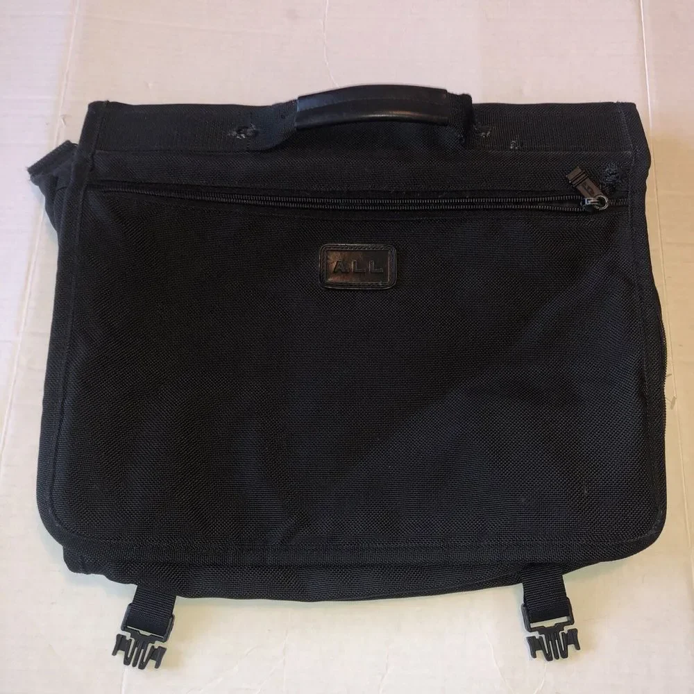TUMI 209D3 Alpha Black Ballistic Nylon Messenger Bag Briefcase Expandable
